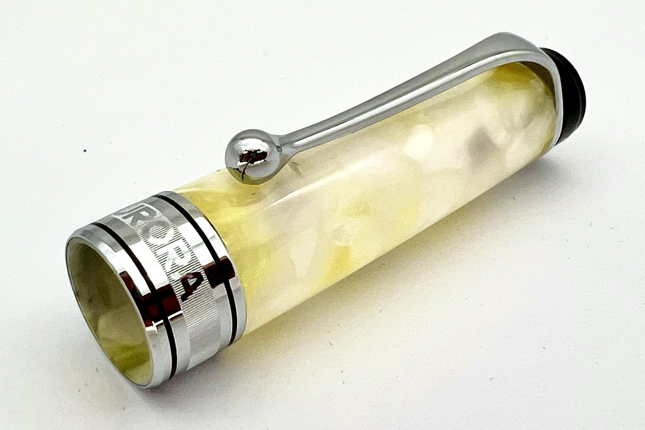 AuroraLEOptimaCaleidoscopioLuceBiancaFP_J